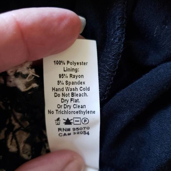 Weston Wear by Anthropologie Black Lace and Cream Pencil Skirt Small - Picture 13 of 13